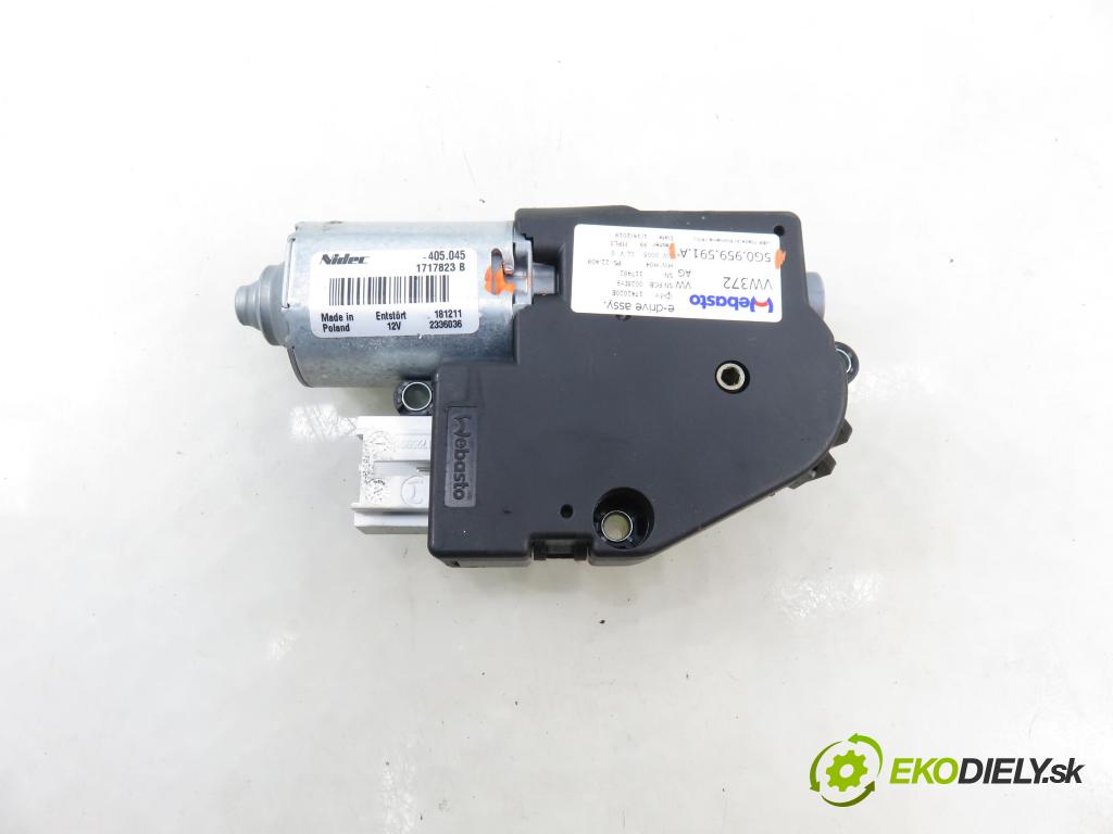 VW GOLF VII Variant (BA5, BV5) KOMBI 2019 850,00 1.6 TDI CR 115 - DGTE 1598,00 Motorček strešného okna 5G0959591A (Motorček ovládania strešného okna)