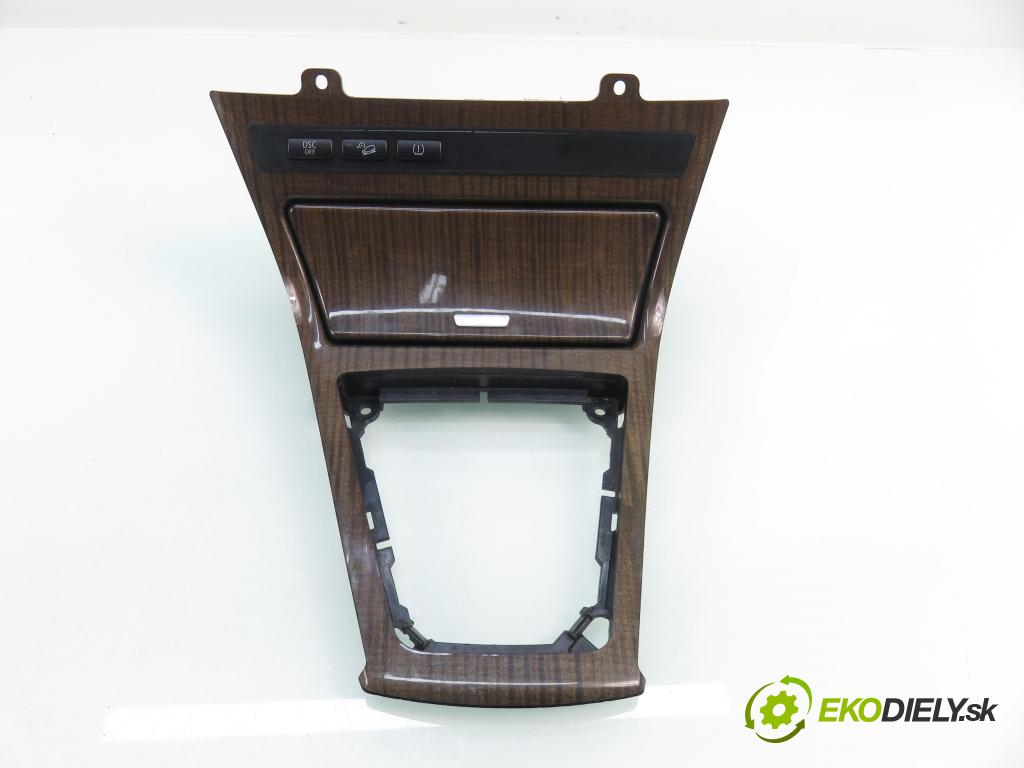 BMW X3 (E83) SUV 2004 110,00 2.0 d 150 - M47 D20 (204D4) 1995,00 Rámček ŽIVOTY: PÁKA: 3411706