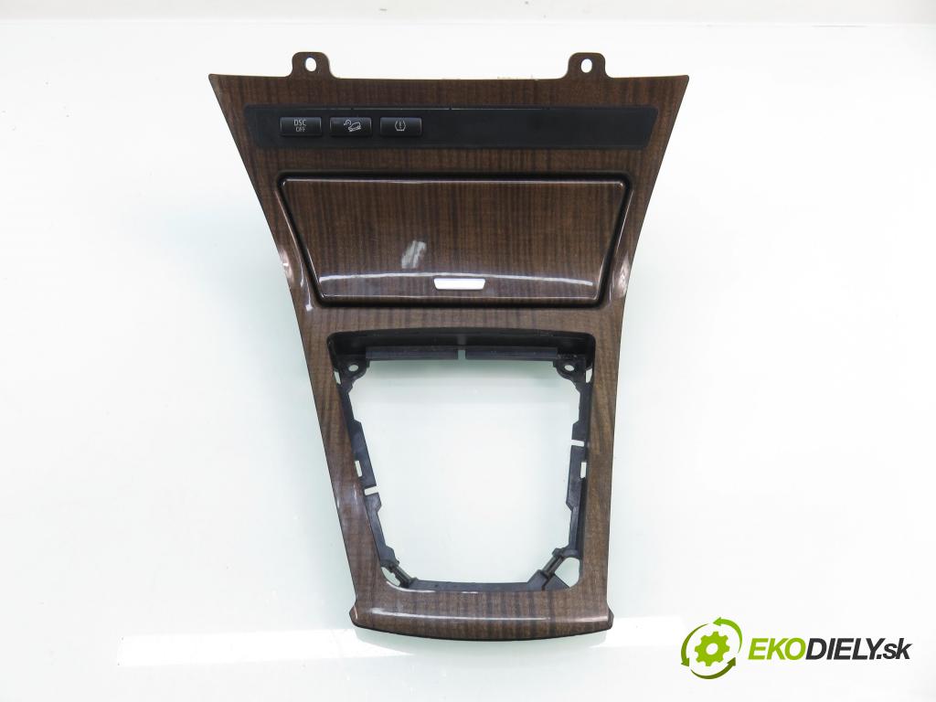 BMW X3 (E83) SUV 2004 110,00 2.0 d 150 - M47 D20 (204D4) 1995,00 Rámček ŽIVOTY: PÁKA: 3411706