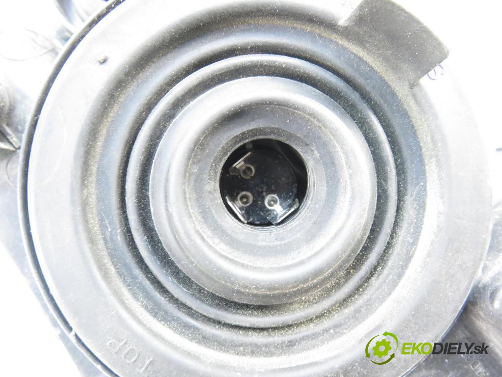 CHEVROLET CRUZE liftback (J305) HB 2012 120,00 2.0 Dsl - LNP 1998,00 Svetlo LP