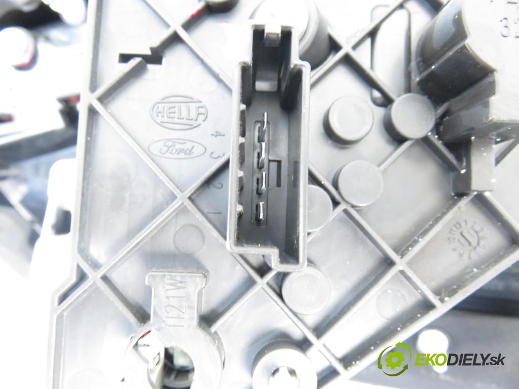 FORD GALAXY (WA6) VAN 2012 103,00 2.0 TDCi - UFWA 1997,00 Svetlo ľavé zadné kufor 17701711 ; AM2113A603AED