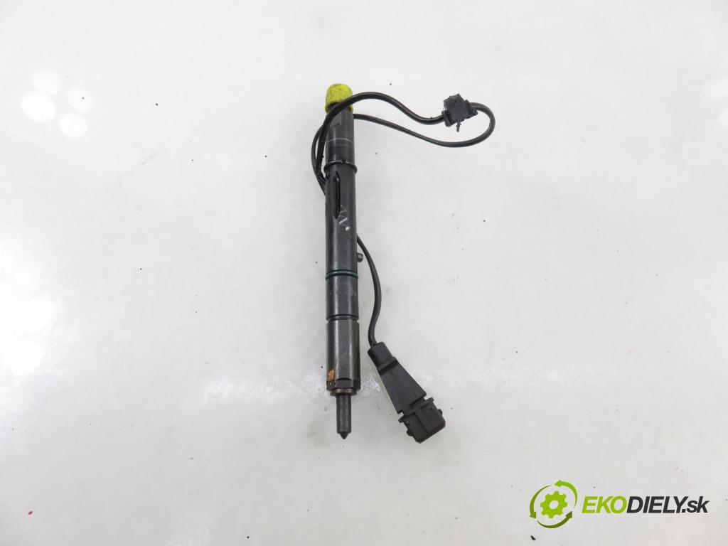 AUDI A4 (8D2, B5) SEDAN 2000 110,00 2.5 TDI - AFB 2496,00 Vstrek 059130202