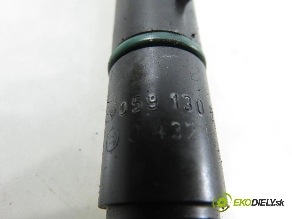 AUDI A4 (8D2, B5) SEDAN 2000 110,00 2.5 TDI - AFB 2496,00 Vstrek 059130202