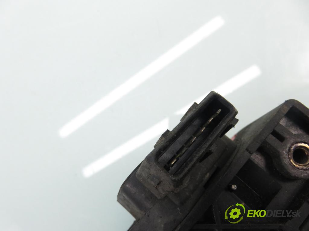 RENAULT SCENIC I (JA0/1_) MINIVAN 2001 75,00 1.9 dCi 102 - F9Q 732 1870,00 Potenciometer plynu 7700431918 (Potenciometer plynového pedálu)