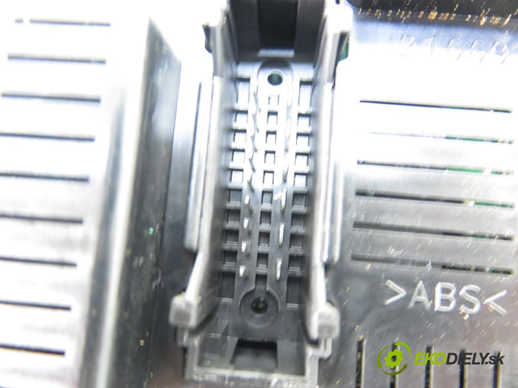 RENAULT MODUS / GRAND MODUS (F/JP0_) HB 2005 55,00 1.2 (JP0C, JP0K, FP0C, FP0K, FP0P, JP0P, JP0T) - D 1149,00 MODUL BSI 8200652289