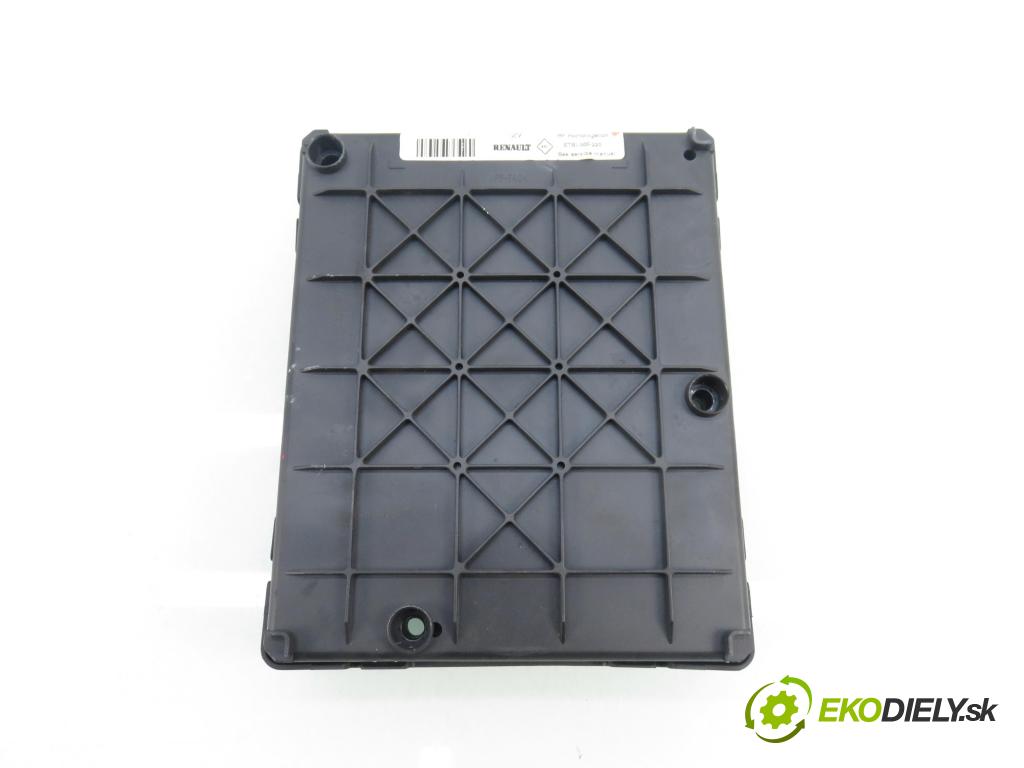 RENAULT SCENIC I (JA0/1_) MINIVAN 2001 75,00 1.9 dCi 102 - F9Q 732 1870,00 MODUL BSI 8200029342B ; S108502610G