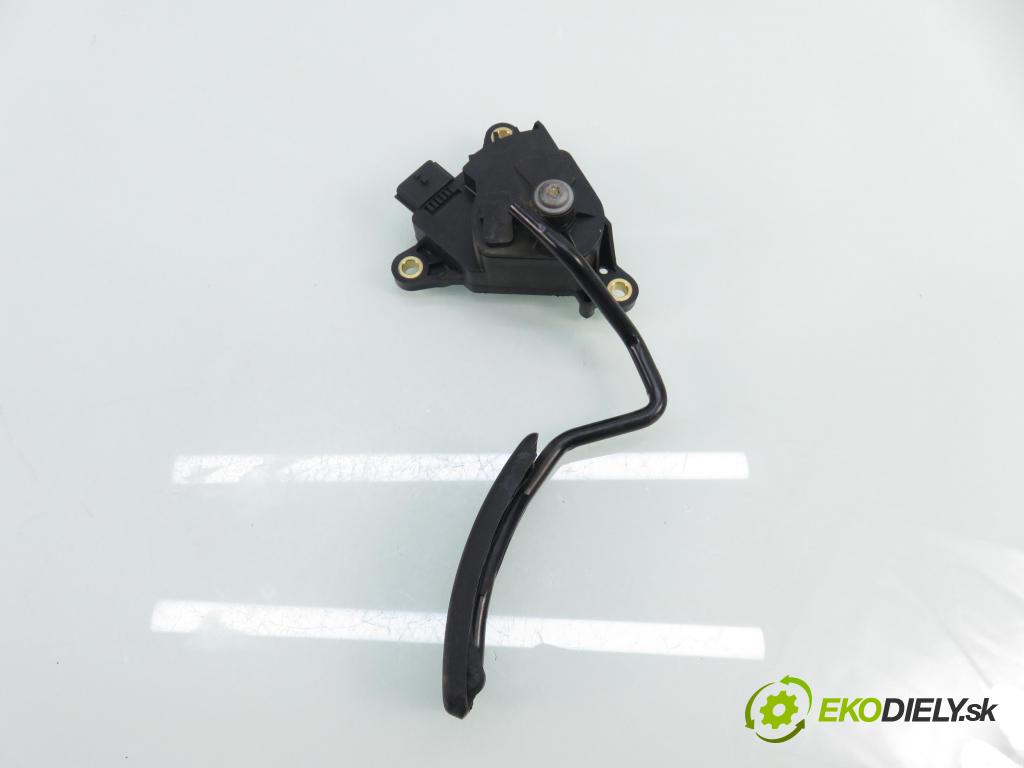 RENAULT MODUS / GRAND MODUS (F/JP0_) HB 2005 55,00 1.2 (JP0C, JP0K, FP0C, FP0K, FP0P, JP0P, JP0T) - D 1149,00 potenciometr plynového pedálu 8200139319 (Potenciometr plynového pedálu)