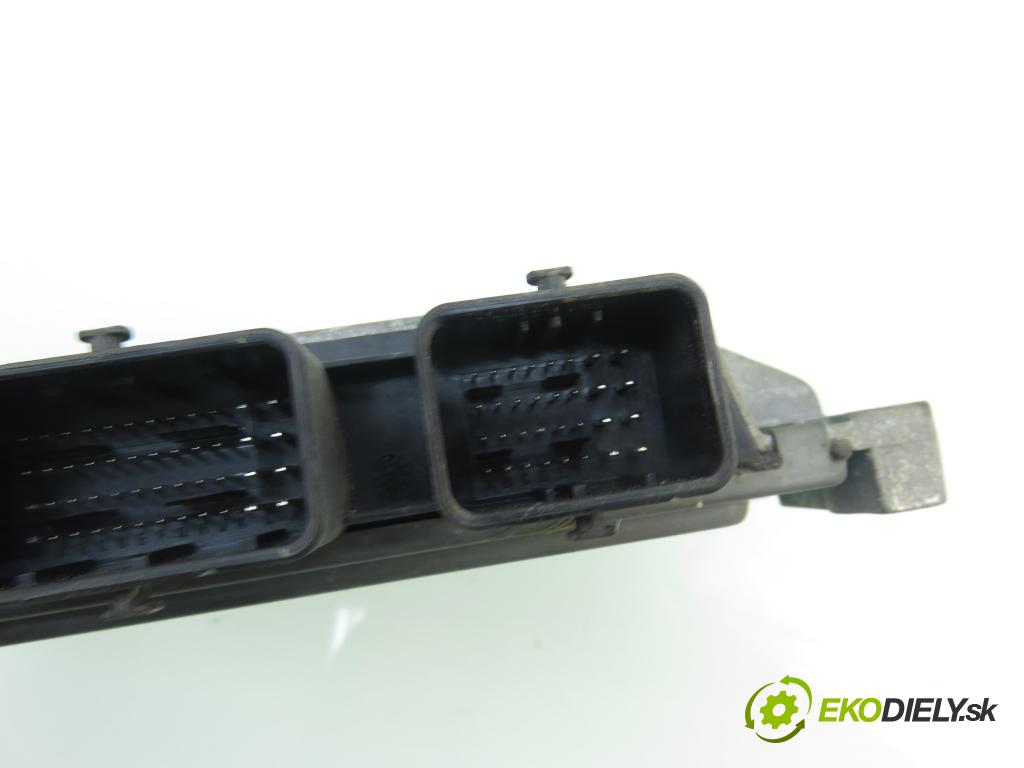 RENAULT MODUS / GRAND MODUS (F/JP0_) HB 2005 55,00 1.2 (JP0C, JP0K, FP0C, FP0K, FP0P, JP0P, JP0T) - D 1149,00 Riadiaca jednotka Motor 8200414422 ; S120200102A ; 8200401568