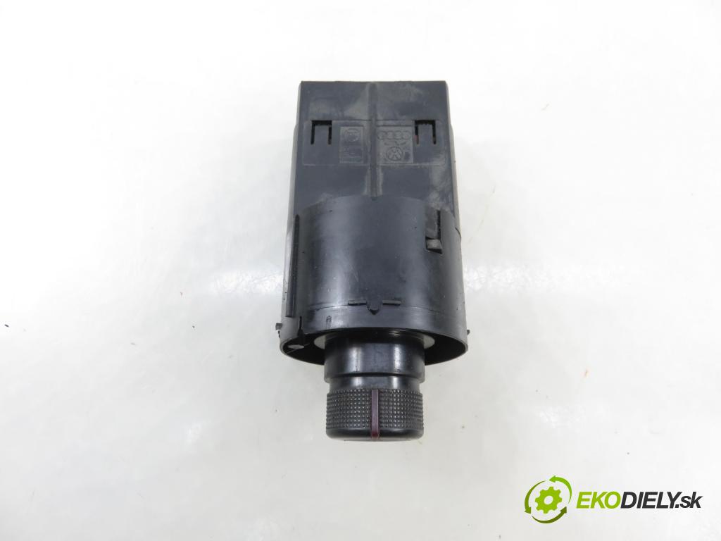 SEAT IBIZA III (6L1) HB 2003 74,00 1.4 16V - BBZ 1390,00 prepínač svetlá 6L1941531AF