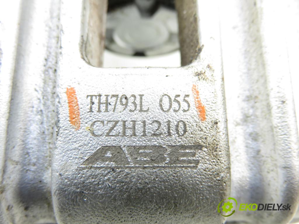 VW PASSAT B5.5 (3B3) SEDAN 2001 96,00 1.9 TDI - AWX 1896,00 brzdič třmen LT TH793L055