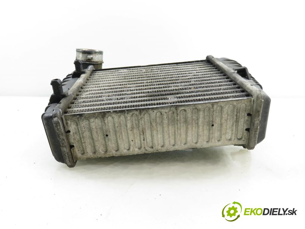 VW PASSAT B5.5 (3B3) SEDAN 2001 96,00 1.9 TDI - AWX 1896,00 chladič intercooler 3B0145805D