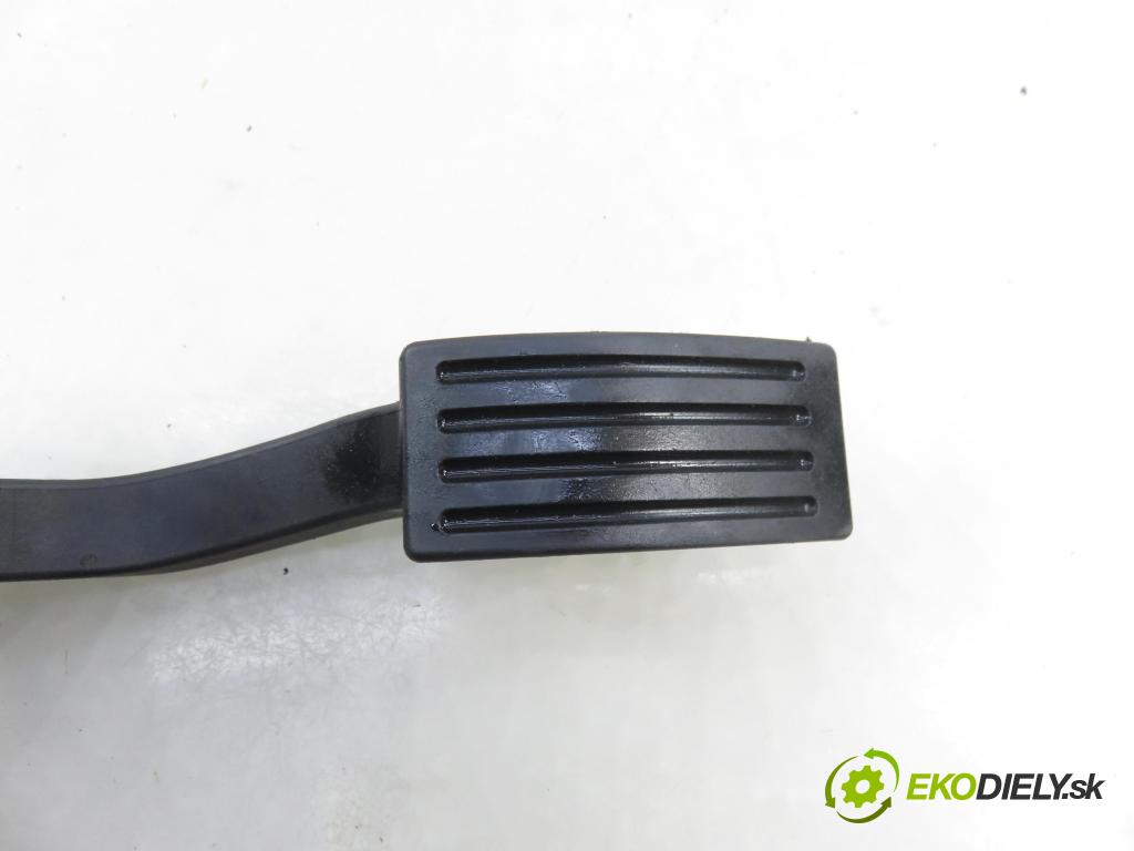 FORD FOCUS II (DA_, HCP) HB 2005 85,00 1.8 TDCi 115 - KKDA 1753,00 Potenciometer plynu 4M519F836AH (Potenciometer plynového pedálu)