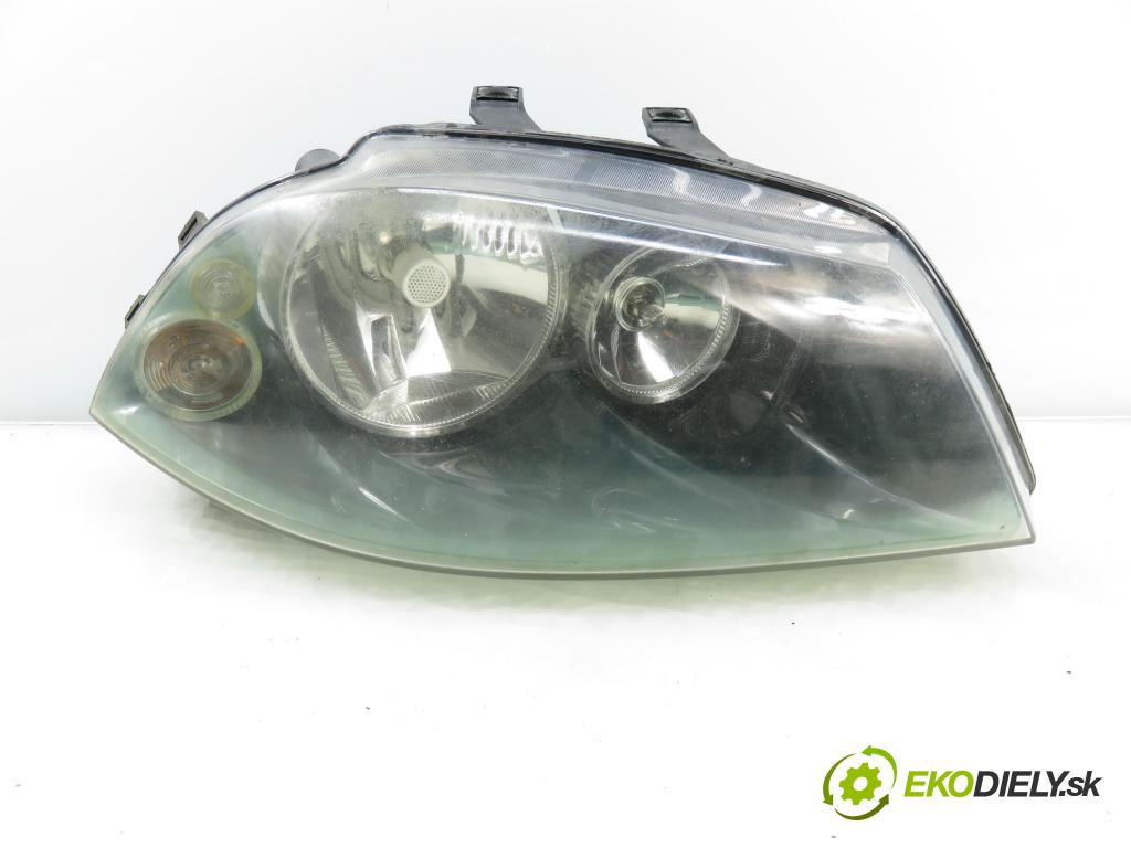 SEAT IBIZA III (6L1) HB 2003 74,00 1.4 16V - BBZ 1390,00 světlo PP 