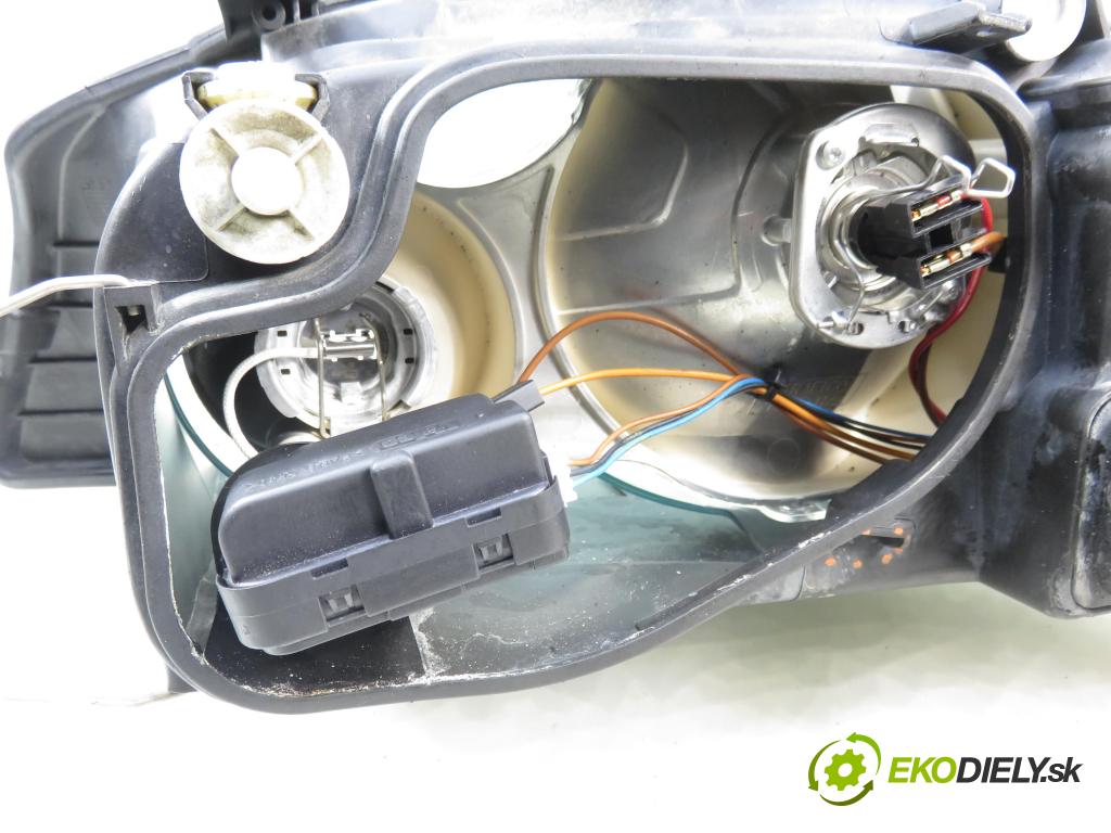 SEAT IBIZA III (6L1) HB 2003 74,00 1.4 16V - BBZ 1390,00 světlo PP