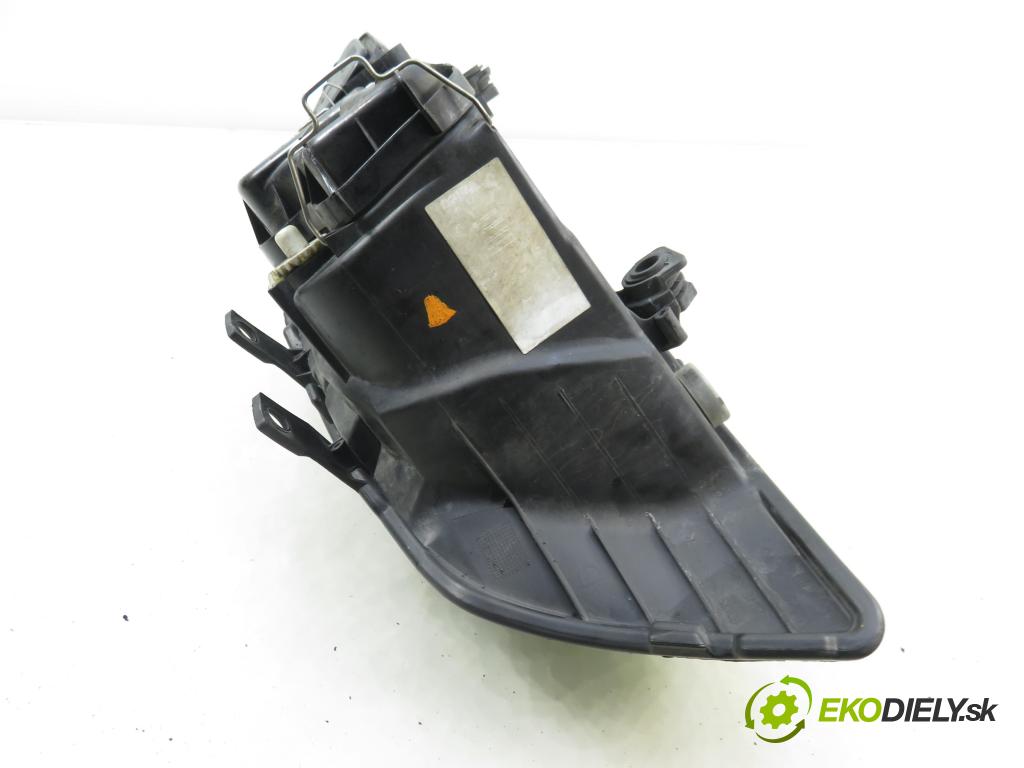 SEAT IBIZA III (6L1) HB 2003 74,00 1.4 16V - BBZ 1390,00 světlo PP