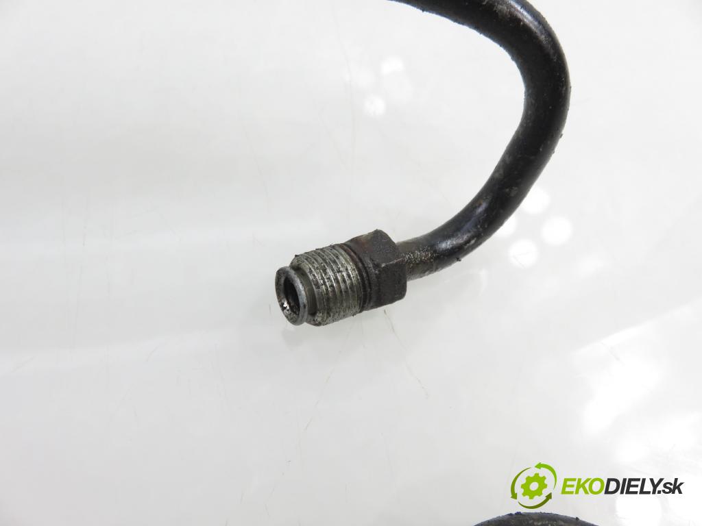 TOYOTA RAV 4 II (_A2_) SUV 2005 85,00 2.0 D-4D 4WD 116 - 1CD-FTV 1995,00 trubka / Rúra servočerpadlo