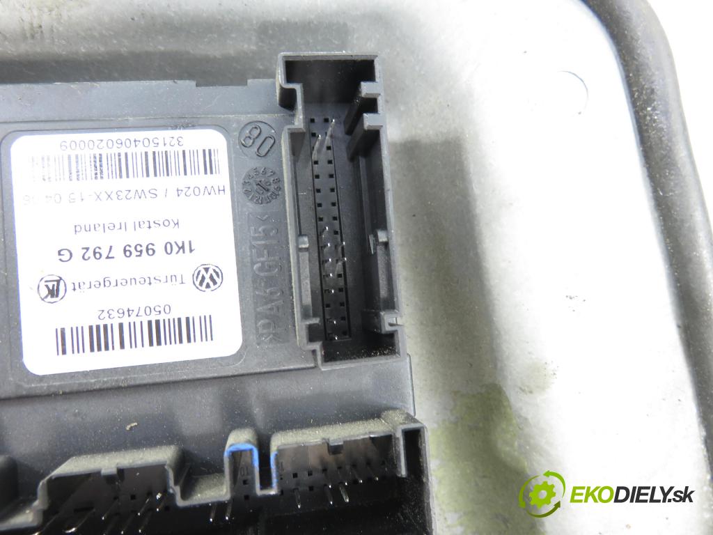 VW GOLF V (1K1) HB 2004 77,00 1.9 TDI PD 105 - BKC 1896,00 Mechanizmus okien 1K0959792G ; 1K0955702K