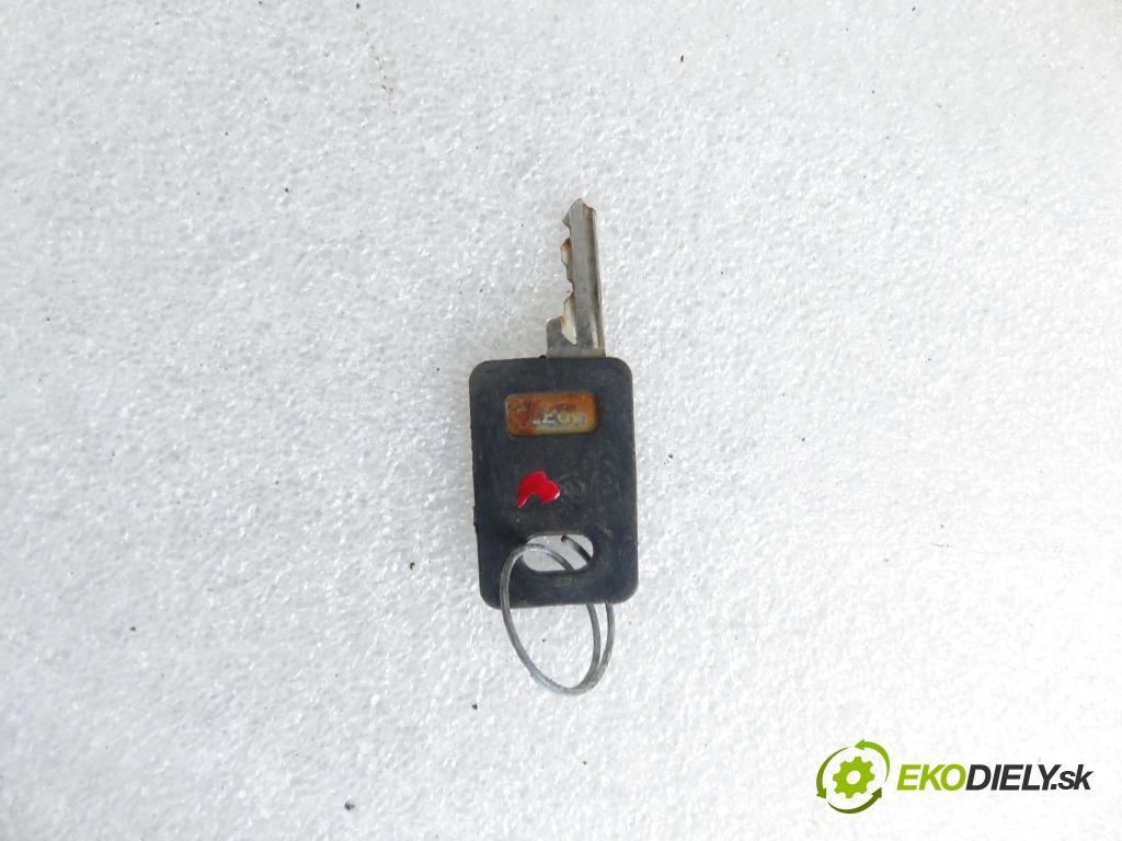 CITROEN C-CROSSER (EP_) SUV 2008 115,00 2.2 HDi 160 - 4HN (DW12MTED4) 2179,00 Hák 0150354MN ; 5142