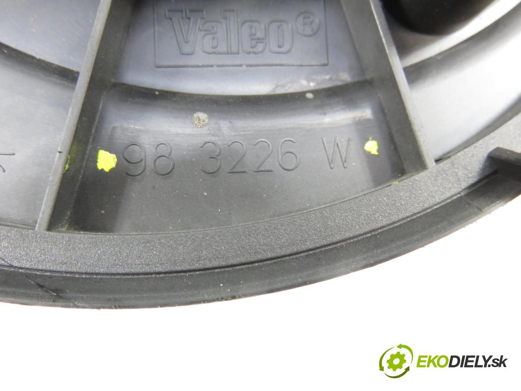 VW GOLF V (1K1) HB 2004 77,00 1.9 TDI PD 105 - BKC 1896,00 ventilátor větráku 1K1819015 ; 983226W