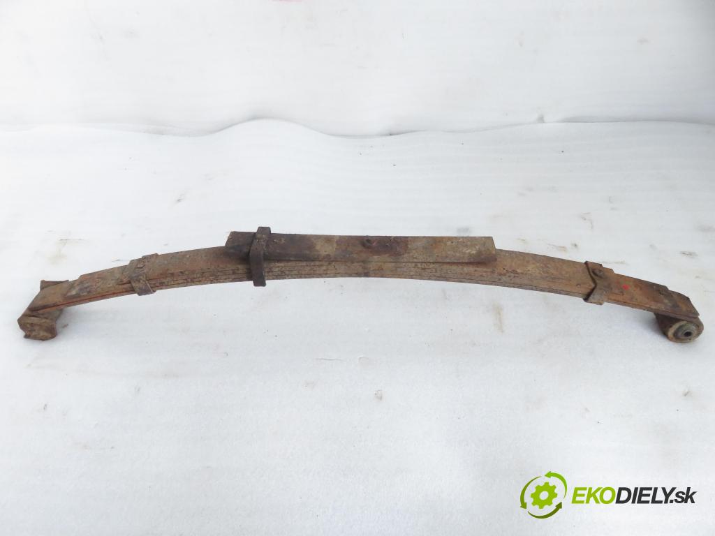 DAIHATSU FEROZA Hard Top (F300) TERENOWY 1992 70,00 1.6 i 16V 4x4 95 - HD-E 1590,00 Listové pero zadné