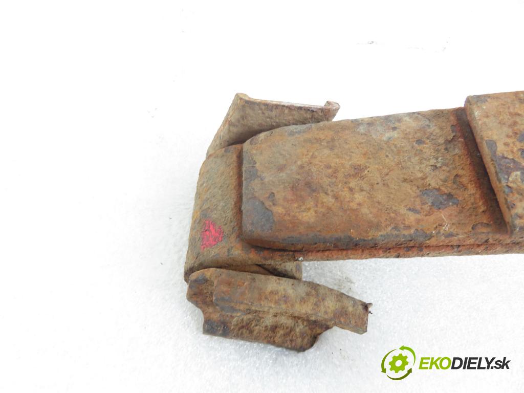 DAIHATSU FEROZA Hard Top (F300) TERENOWY 1992 70,00 1.6 i 16V 4x4 95 - HD-E 1590,00 Listové pero zadné