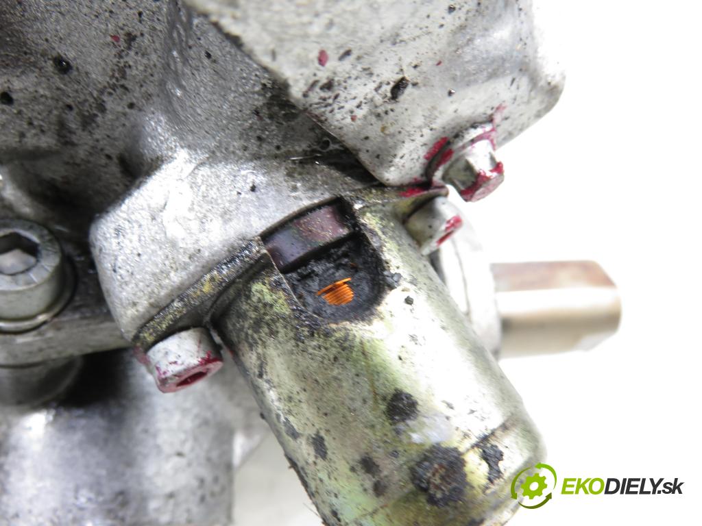 MERCEDES-BENZ KLASA S (W220) SEDAN 2003 191,00 S 400 CDI V8 260 - OM 628.960 3996,00 Riadenie ZE riadením 2204602500