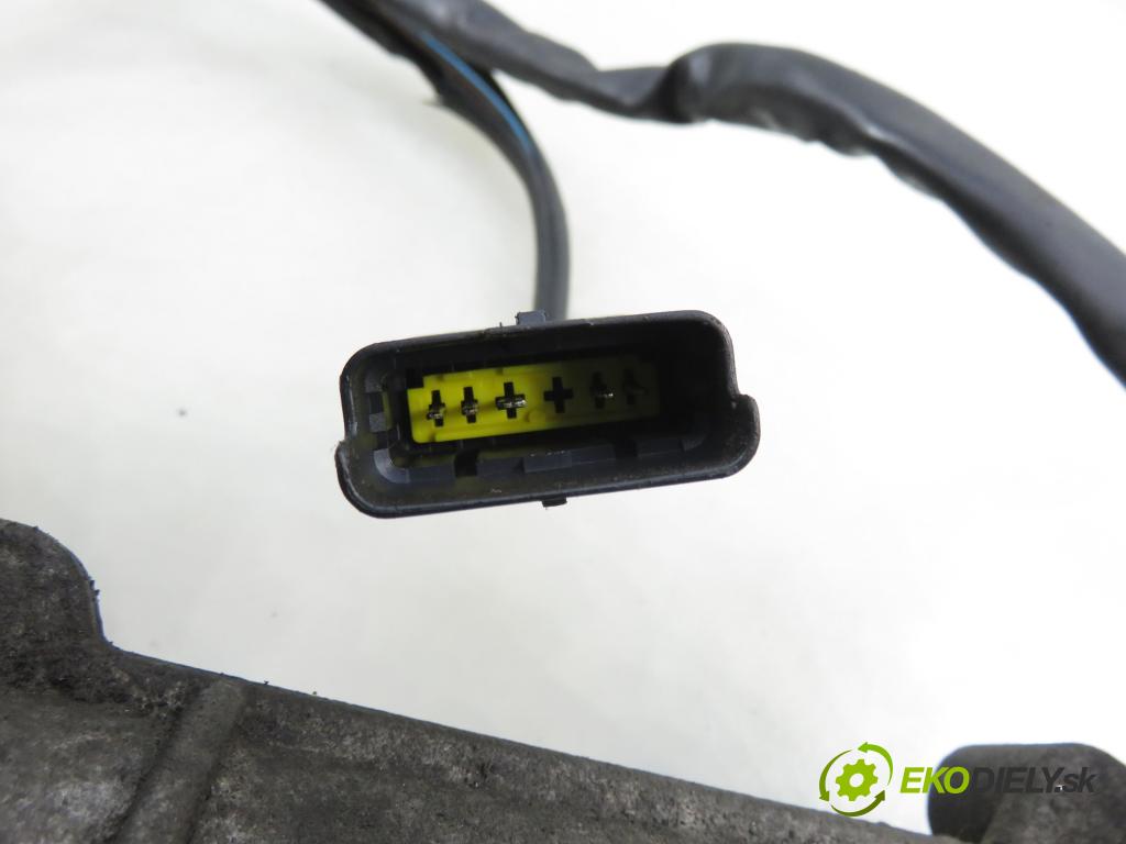 CITROEN C2 (JM_) HB 2004 50,00 1.4 - KFV (TU3JP) 1360,00 Riadenie ZE riadením 6200000059