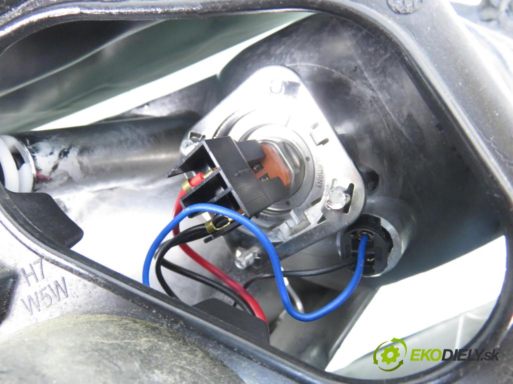 SEAT IBIZA IV (6J5, 6P1) HB 2013 63,00 1.4 - CGGB 1390,00 Svetlo LP