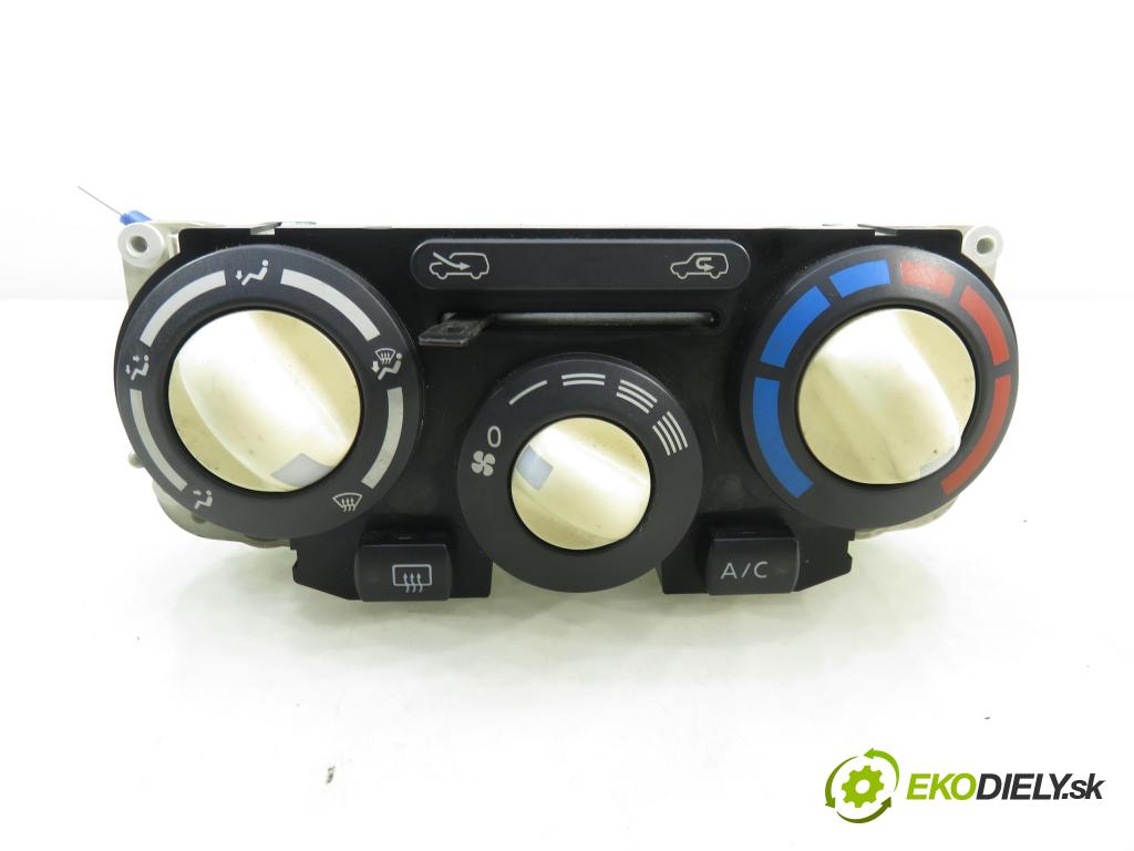 NISSAN MICRA III (K12) HB 2004 65,00 1.3 - CGA3DE 1348,00 Panel kúrenia KLIMATIZACE: F667193W