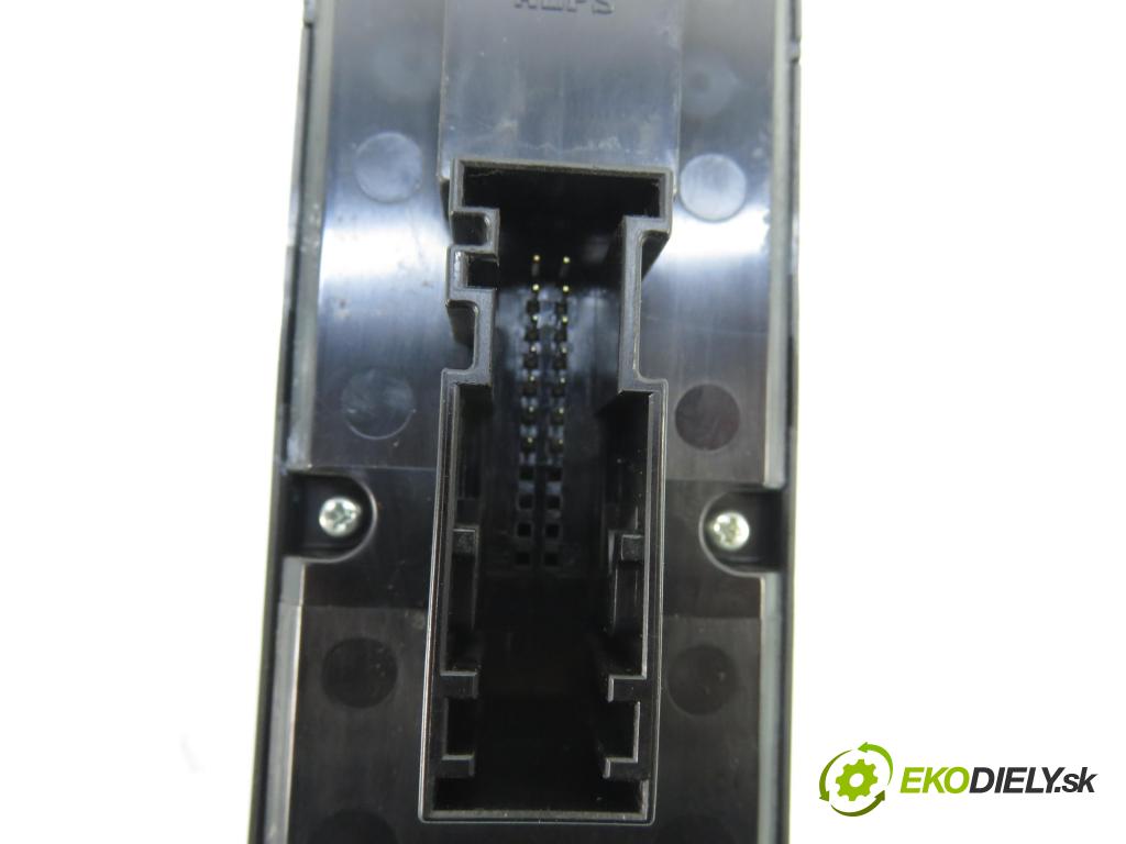 OPEL ASTRA H Kombi (A04) KOMBI 2006 88,00 1.9 CDTI - Z 19 DT 1910,00 Panel ovládania okien 13228706