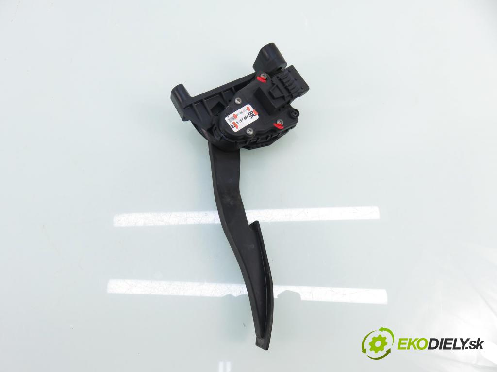 OPEL ASTRA H Kombi (A04) KOMBI 2006 88,00 1.9 CDTI - Z 19 DT 1910,00 Potenciometer plynu 9157998BK (Potenciometer plynového pedálu)