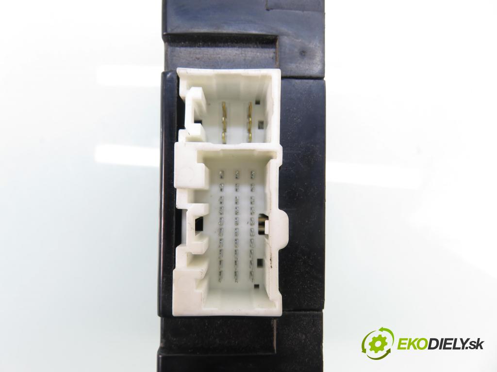 MAZDA 5 (CR19) MINIVAN 2009 105,00 2.0 MZR-CD 143 - RF7J 1998,00 MODUL komfortu CD8767560A