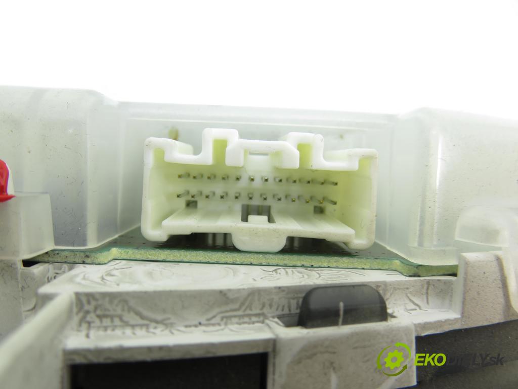 MAZDA 5 (CR19) MINIVAN 2009 105,00 2.0 MZR-CD 143 - RF7J 1998,00 Prístrojovka elektrický PGCD98