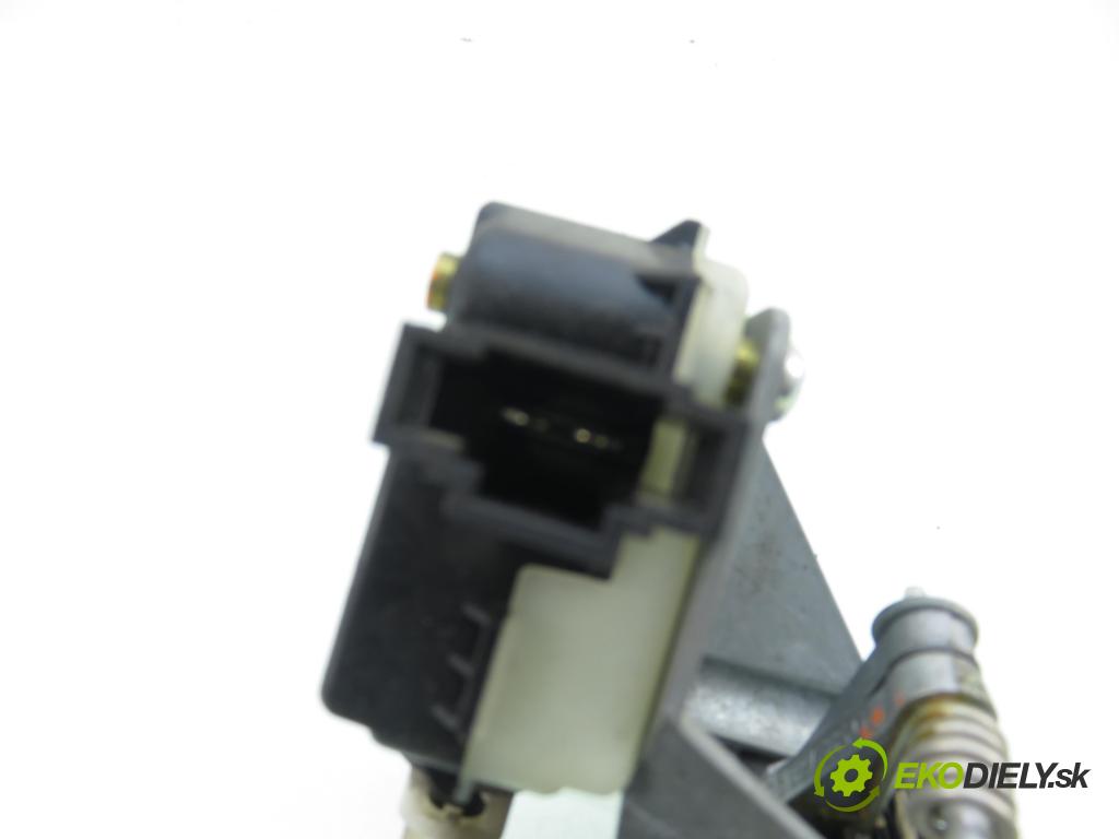 VW POLO (9N_) HB 2008 51,00 1.4 TDI - BNM 1422,00 klika dveří kufr 6Q5827565A