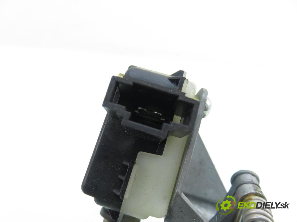 VW POLO (9N_) HB 2008 51,00 1.4 TDI - BNM 1422,00 klika dveří kufr 6Q5827565A