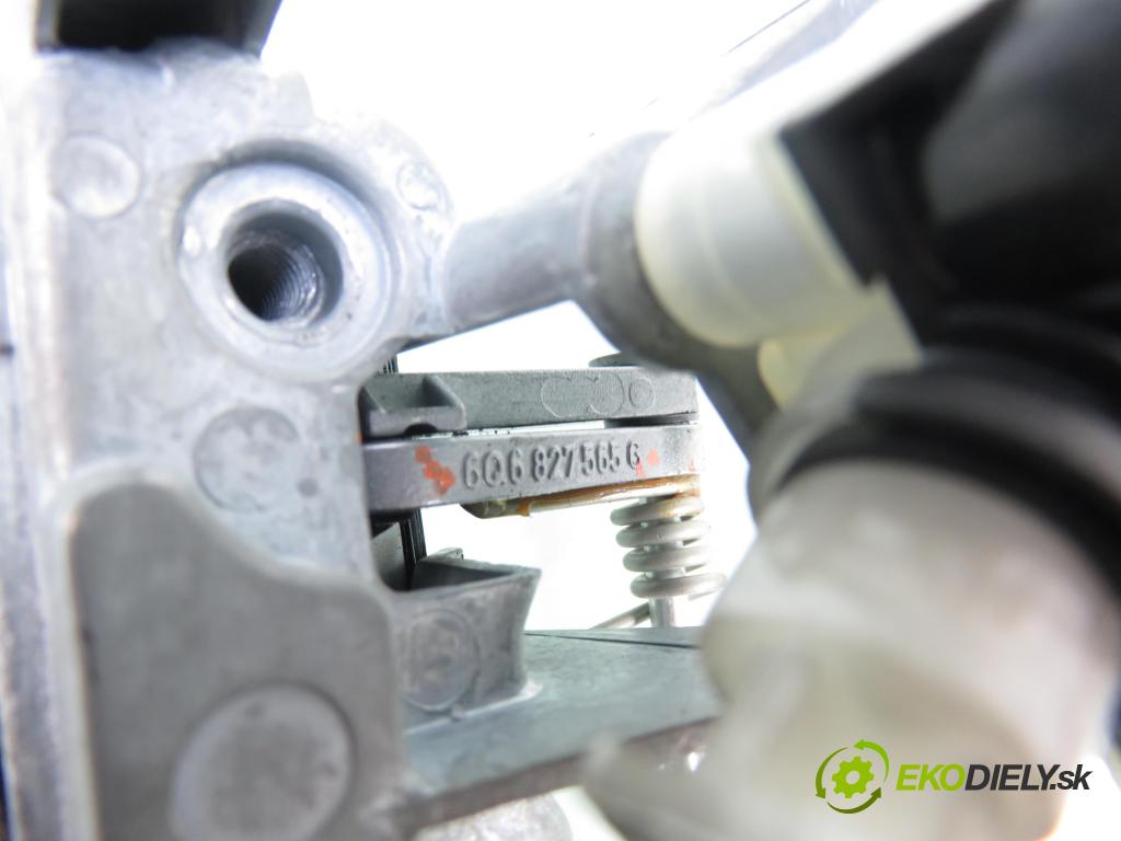 VW POLO (9N_) HB 2008 51,00 1.4 TDI - BNM 1422,00 klika dveří kufr 6Q5827565A