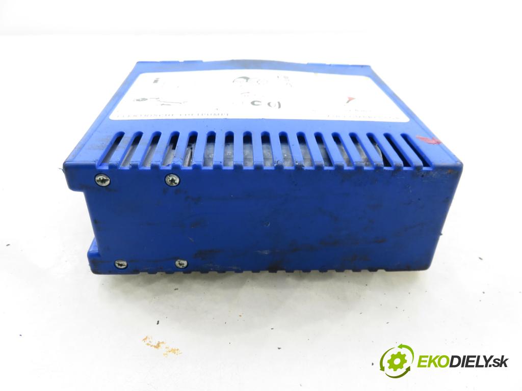 MERCEDES-BENZ VANEO (414) MINIVAN 2002 67,00 1.7 CDI (414.700) - OM 668.914 1689,00 Kompresor 0005830502