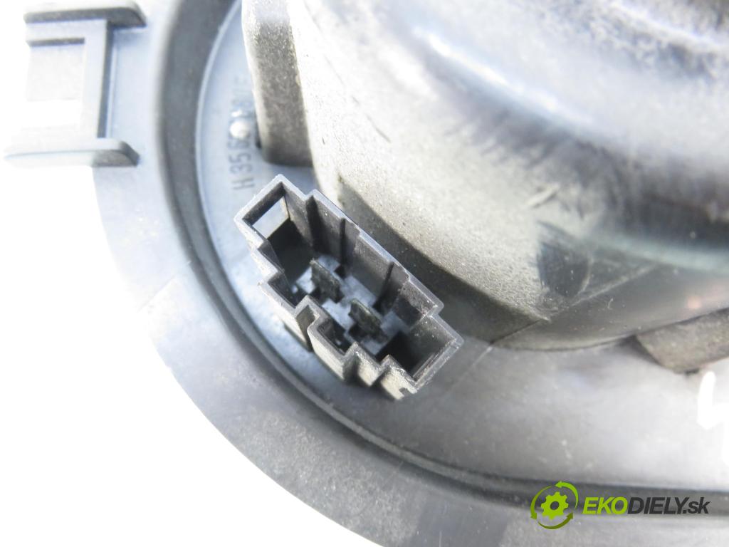 AUDI A3 (8L1) HB 2001 92,00 1.8 - AGN 1781,00 Ventilátor vetráku 1J1819021B