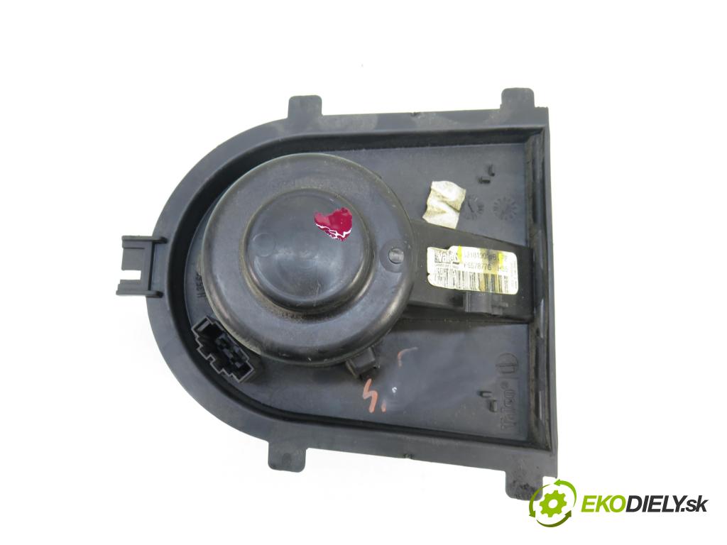 AUDI A3 (8L1) HB 2001 92,00 1.8 - AGN 1781,00 Ventilátor vetráku 1J1819021B