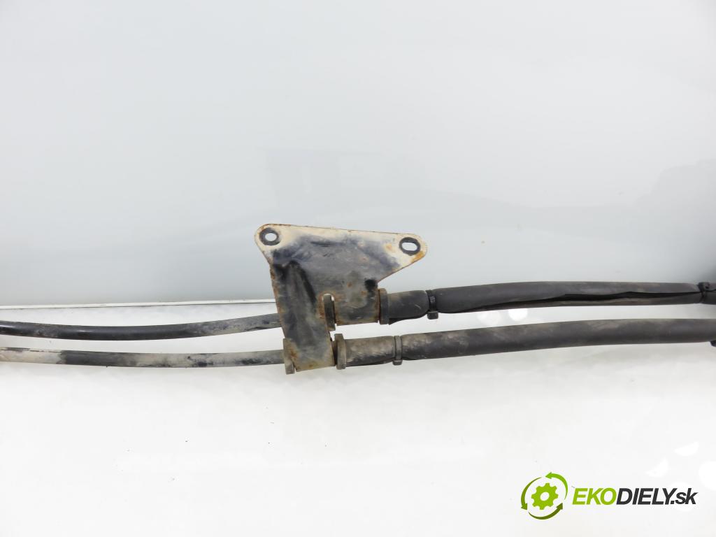 NISSAN MICRA III (K12) HB 2004 65,00 1.3 - CGA3DE 1348,00 ZVEDÁK: 3889010