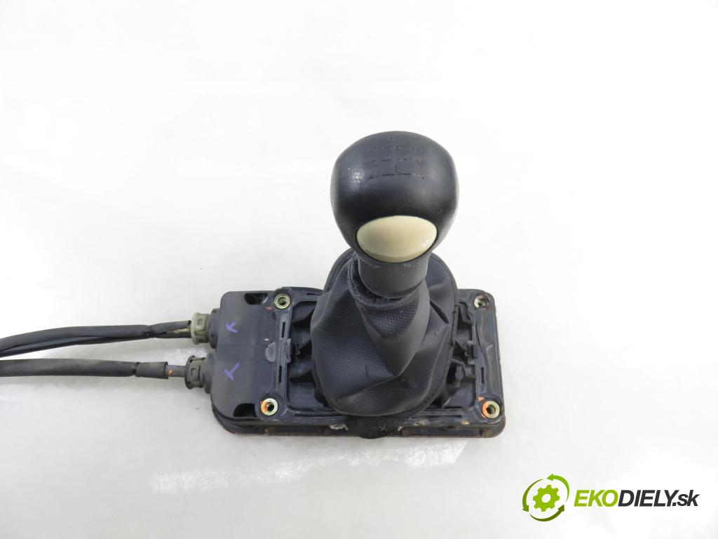 NISSAN MICRA III (K12) HB 2004 65,00 1.3 - CGA3DE 1348,00 ZVEDÁK: 3889010