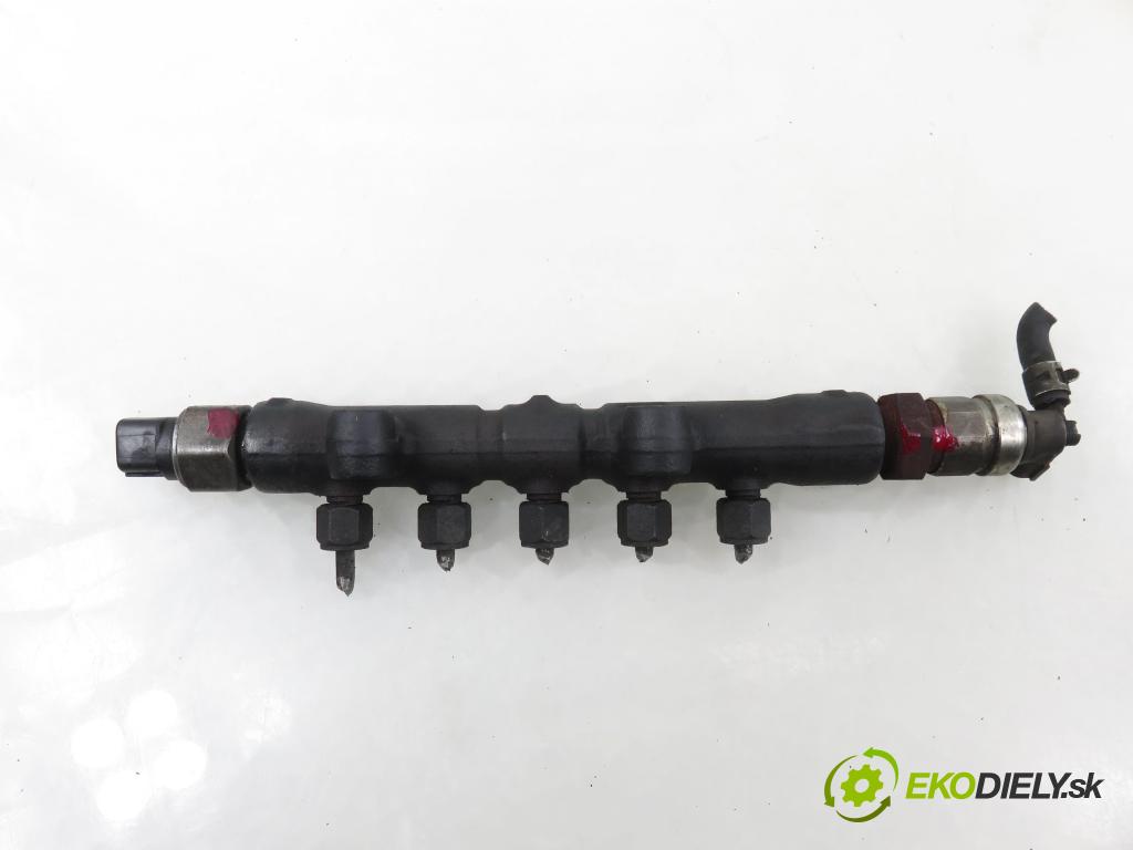 TOYOTA COROLLA (_E12_) HB 2005 85,00 2.0 D-4D 116 (CDE120R_, CDE120L_) - 1CD-FTV 1995,00 Lišta vstrekovacia  (Vstrekovacia lišta)