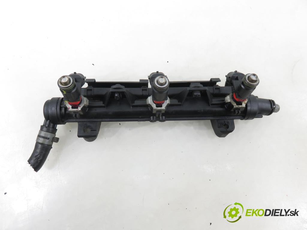 SEAT IBIZA IV (6J5, 6P1) HB 2009 51,00 1.2 12V DOHC 70 - BZG 1198,00 lišta vstřikovací 03E906031A ; 03E133320A ; 03E133319D (Vstřikovací lišta)