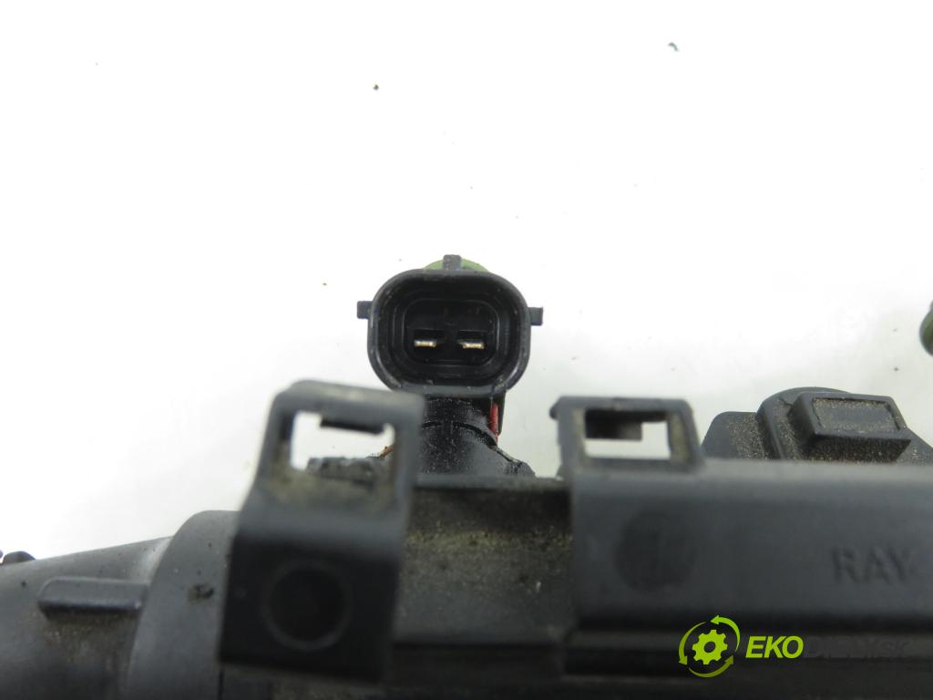 SEAT IBIZA IV (6J5, 6P1) HB 2009 51,00 1.2 12V DOHC 70 - BZG 1198,00 Lišta vstrekovacia 03E906031A ; 03E133320A ; 03E133319D (Vstrekovacia lišta)