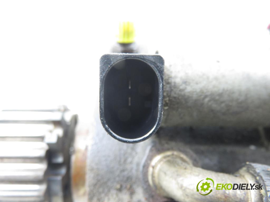 SEAT IBIZA IV (6J5, 6P1) HB 2012 77,00 1.6 TDI - CAYC 1598,00 pumpa vysokého TLAK: