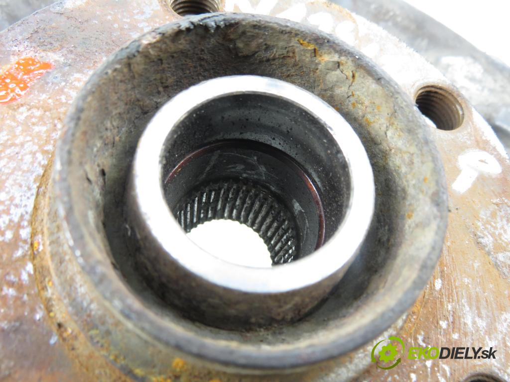 AUDI A4 Avant (8E5, B6) KOMBI 2002 96,00 1.9 TDI - AWX 1896,00 náboj PP ABS