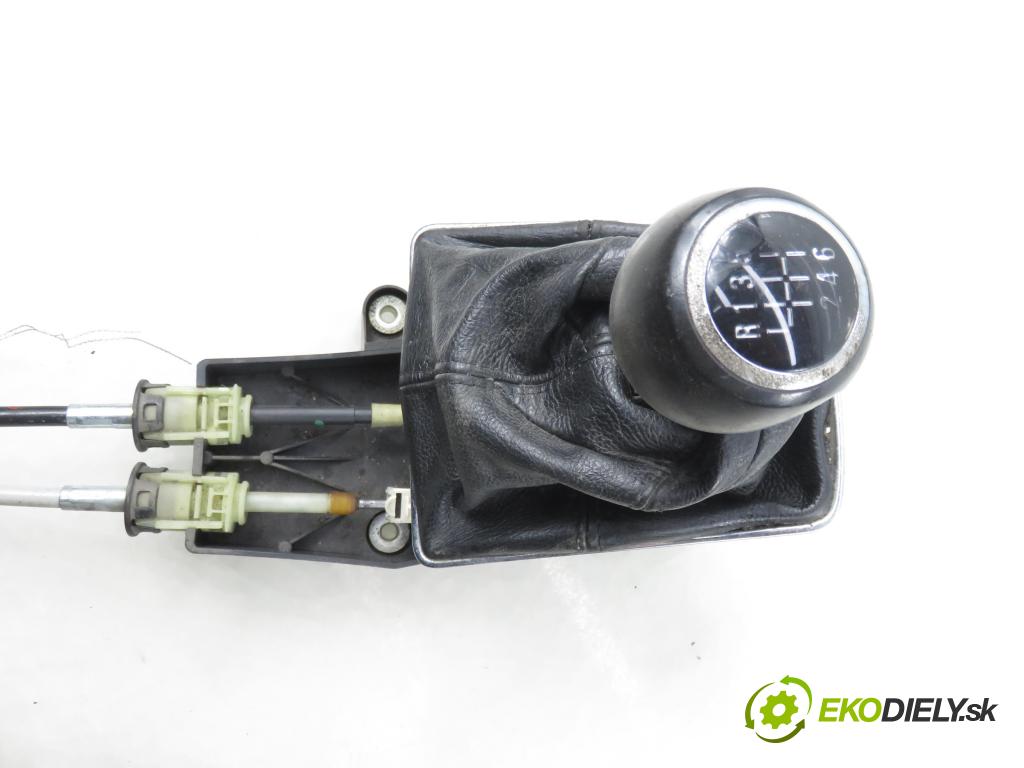 OPEL ASTRA H Kombi (A04) KOMBI 2006 88,00 1.9 CDTI - Z 19 DT 1910,00 ZVEDÁK: 055351706
