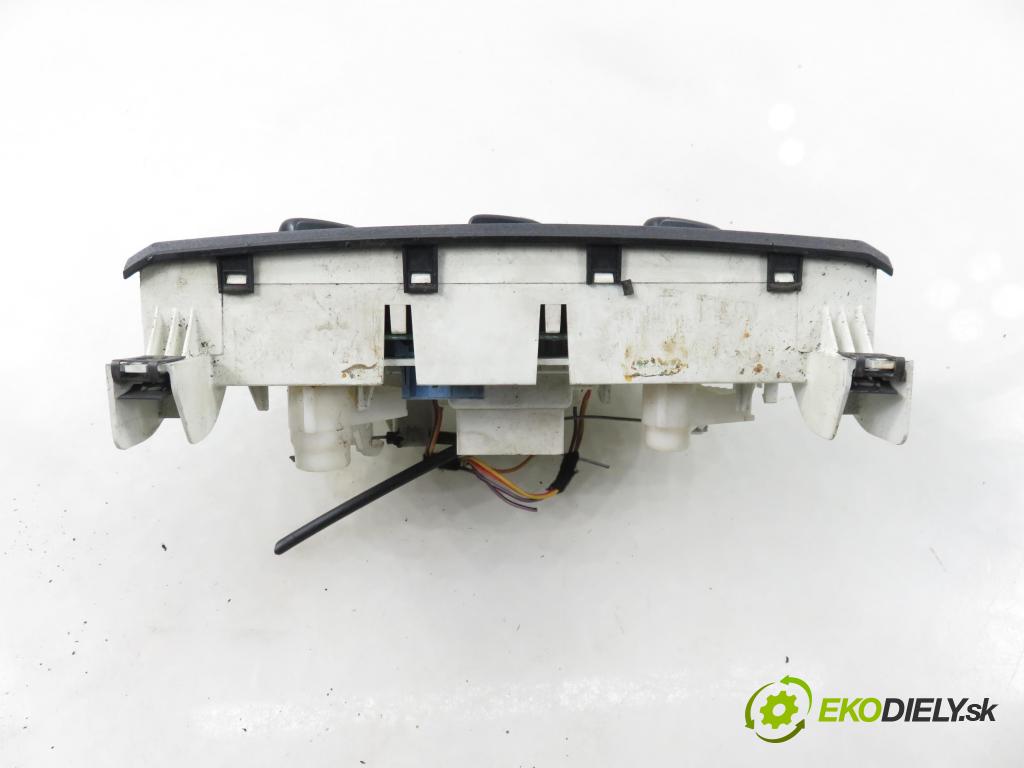 FIAT GRANDE PUNTO (199_) HB 2005 57,00 1.4 - 350 A1.000 1368,00 Panel topení KLIMATIZACE:
