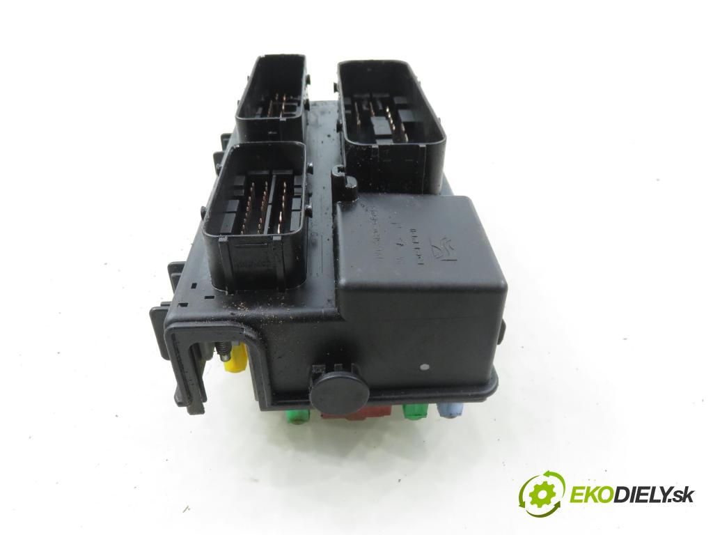 FIAT GRANDE PUNTO (199_) HB 2005 57,00 1.4 - 350 A1.000 1368,00 MODUL BSM 51737884