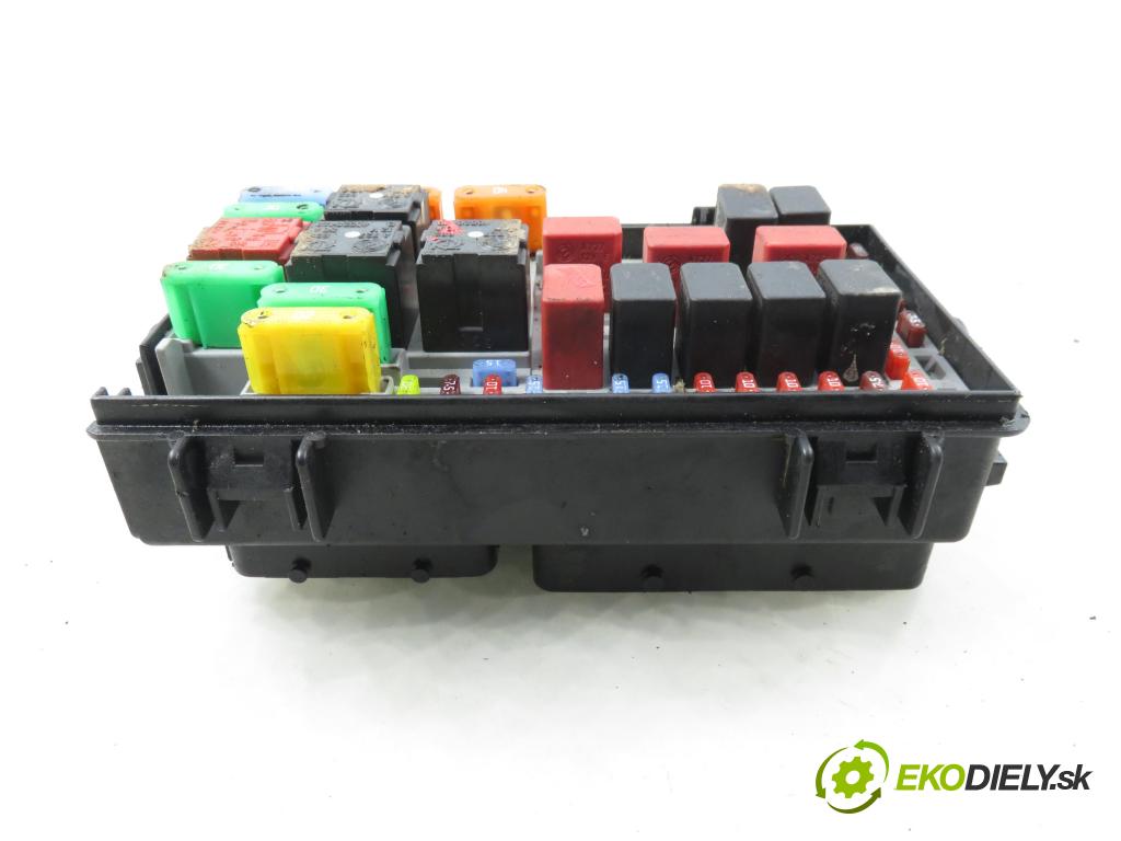 FIAT GRANDE PUNTO (199_) HB 2005 57,00 1.4 - 350 A1.000 1368,00 MODUL BSM 51737884